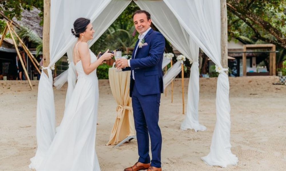 American-Iranian marriage in Abu Dhabi