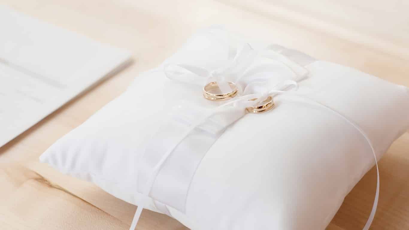 Is an easy wedding online similar to a Bahrain wedding?